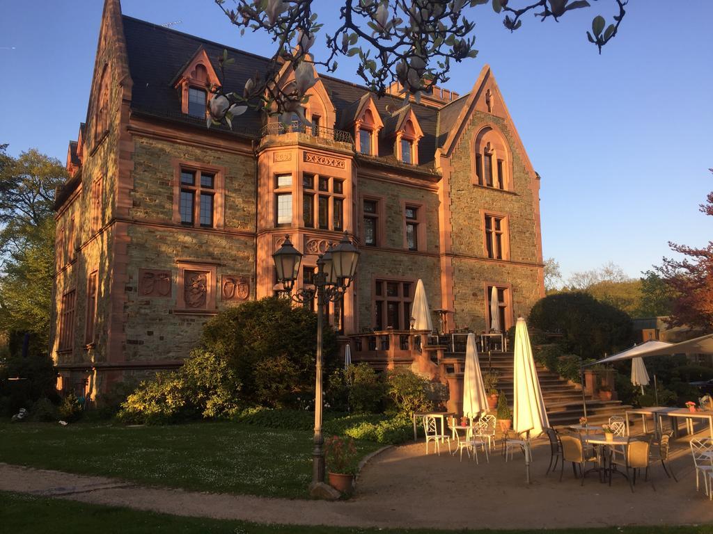 Schlosshotel Rettershof Kelkheim Exterior foto