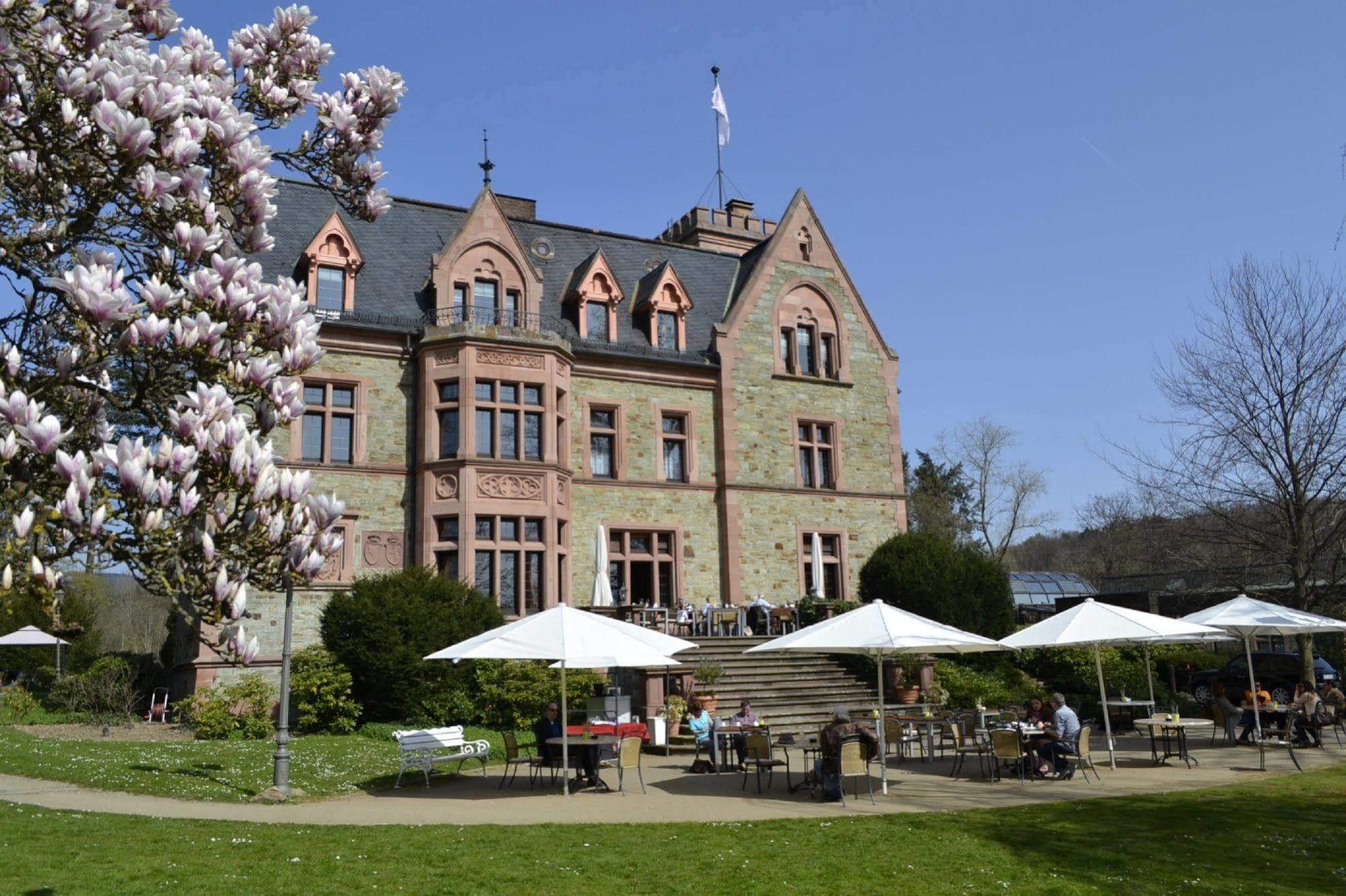 Schlosshotel Rettershof Kelkheim Exterior foto